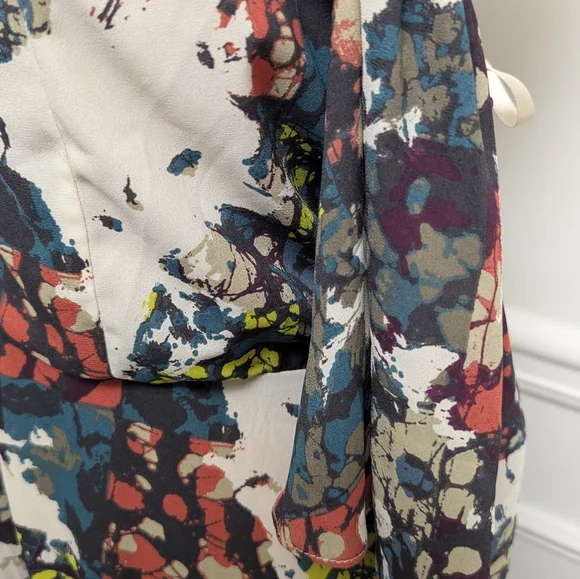 Reg $300 BCBGMAXAZRIA Kelley Off-The-Shoulder Halter Gown Size 4 - Picture 5 of 7